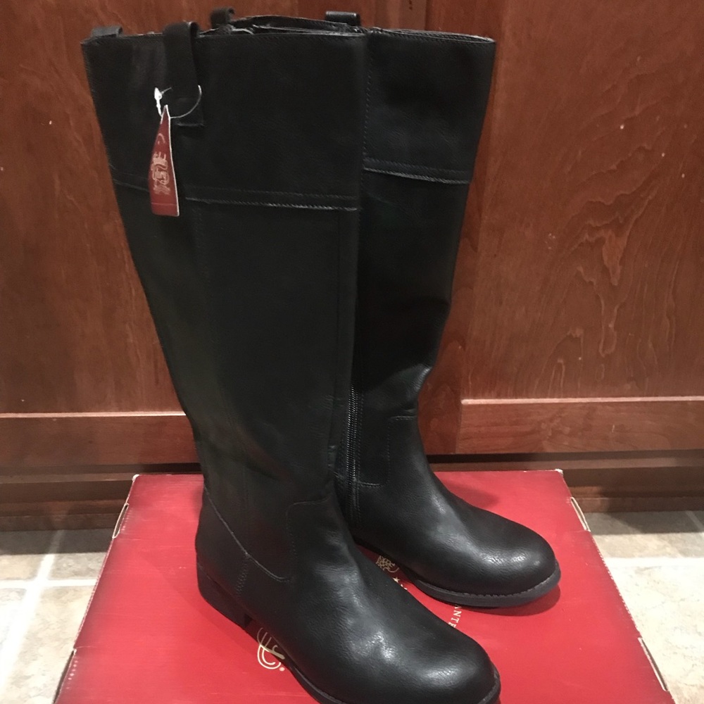 Black Faded Glory riding boots.
